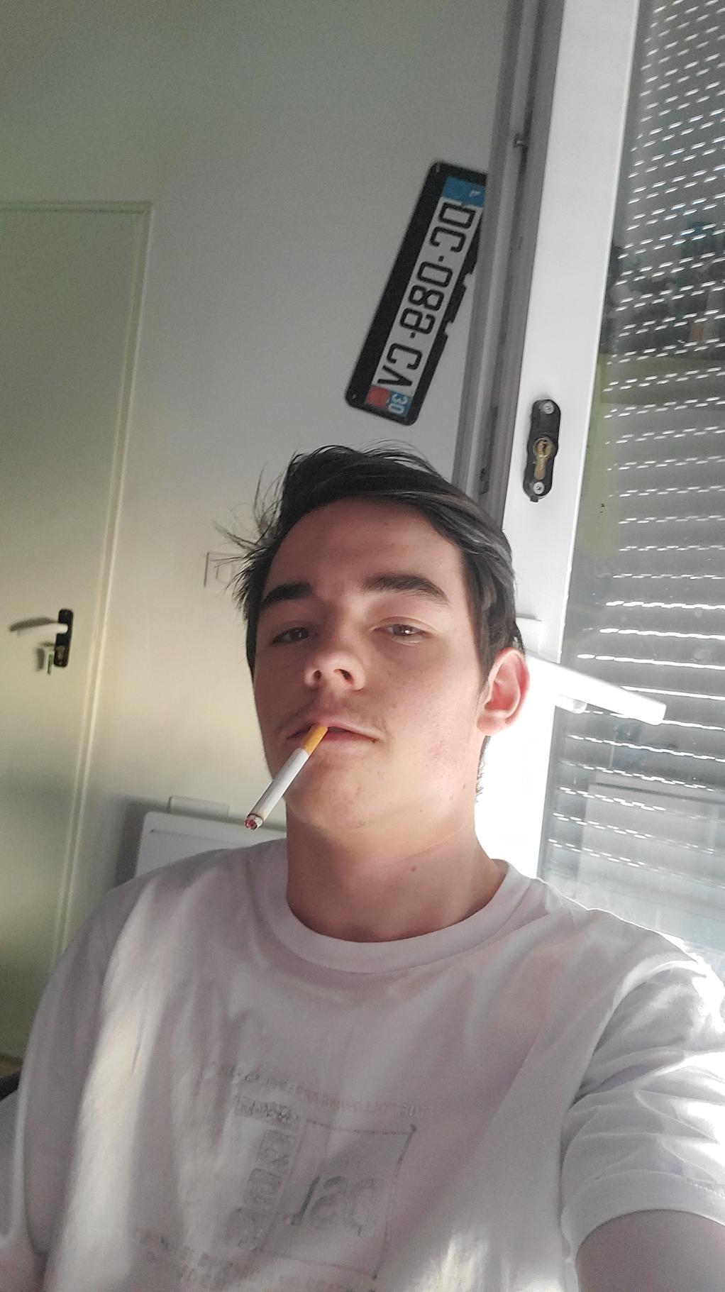 Profilo di Houdhayfa